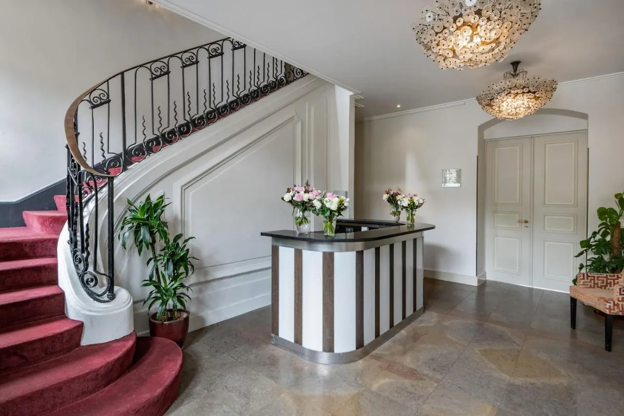 Hotel Residence Parc Des Eaux Vives Geneva 4*,
